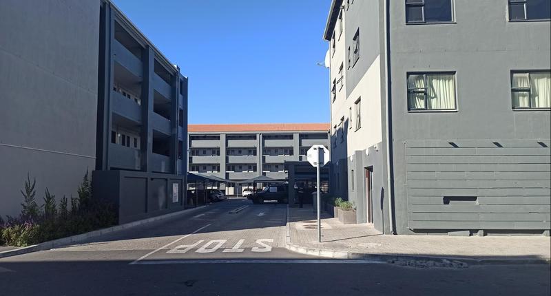 3 Bedroom Property for Sale in Peerless Park Western Cape